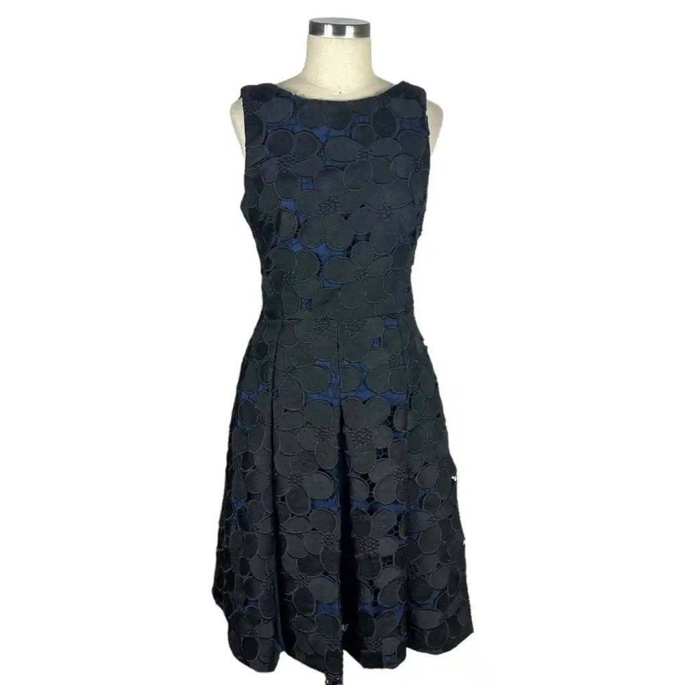 NWT Badgley Mischka black and navy size 4 cocktail dress